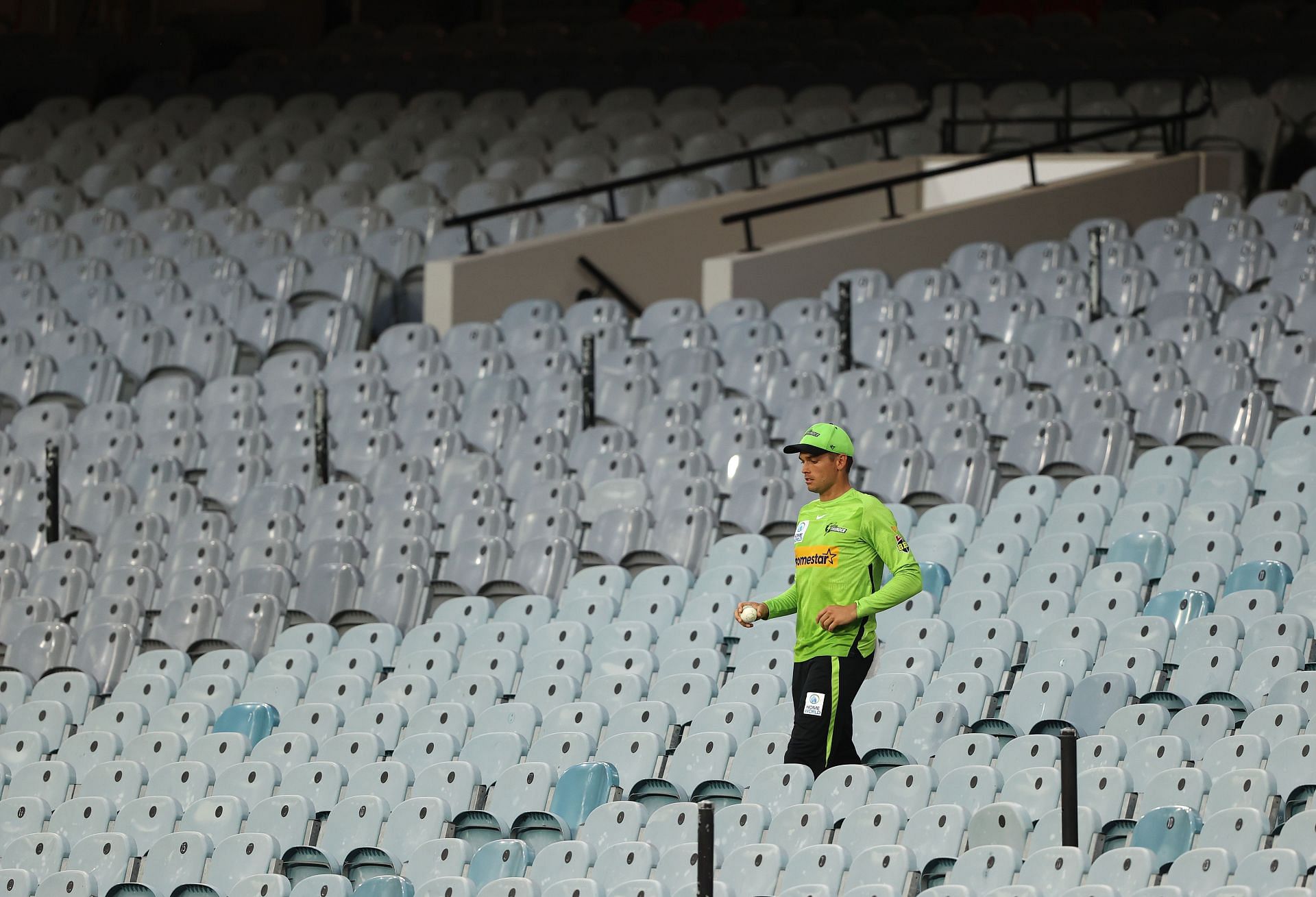 BBL - The Knockout: Thunder v Strikers